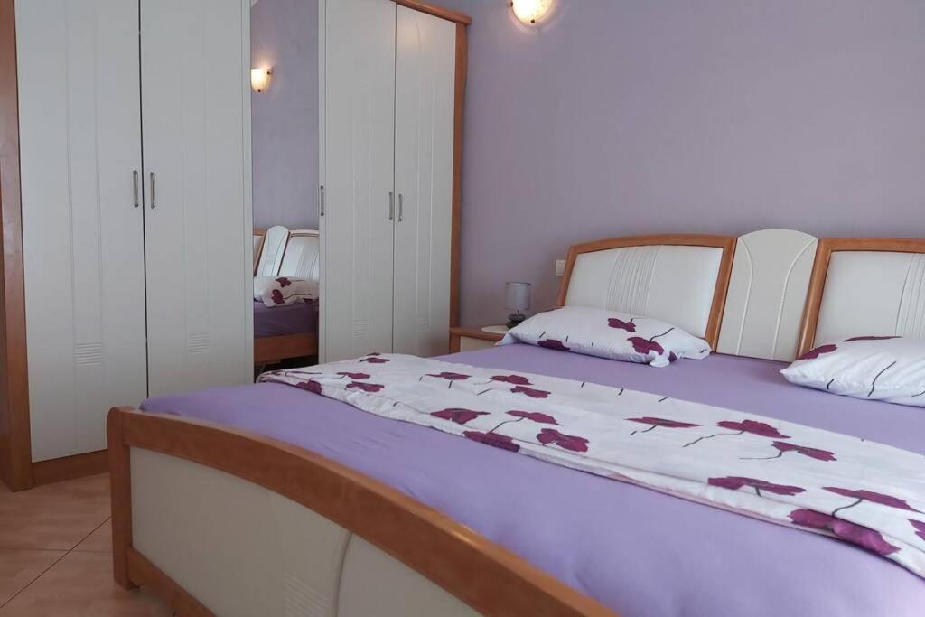 Marusici  Beautiful Apartment 80 M From The Sea מראה חיצוני תמונה