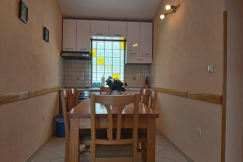 Marusici  Beautiful Apartment 80 M From The Sea מראה חיצוני תמונה